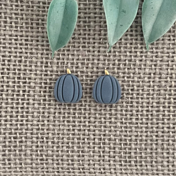 Pumpkin Studs